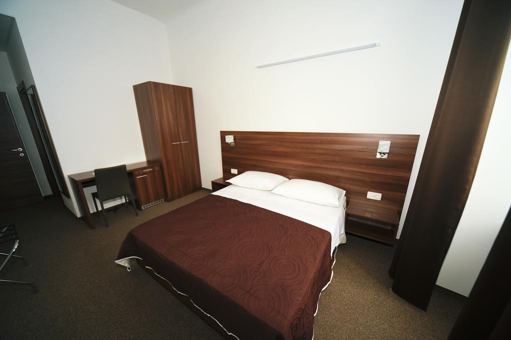 Riva Rooms Rijeka Quarto foto