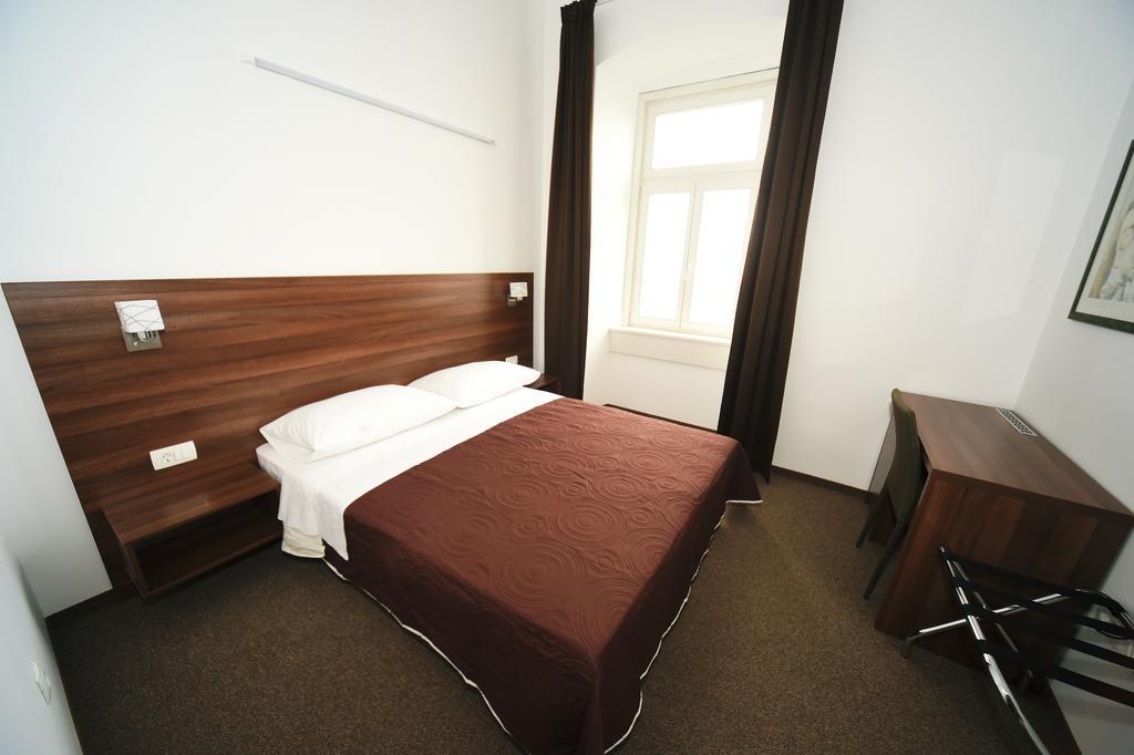 Riva Rooms Rijeka Quarto foto