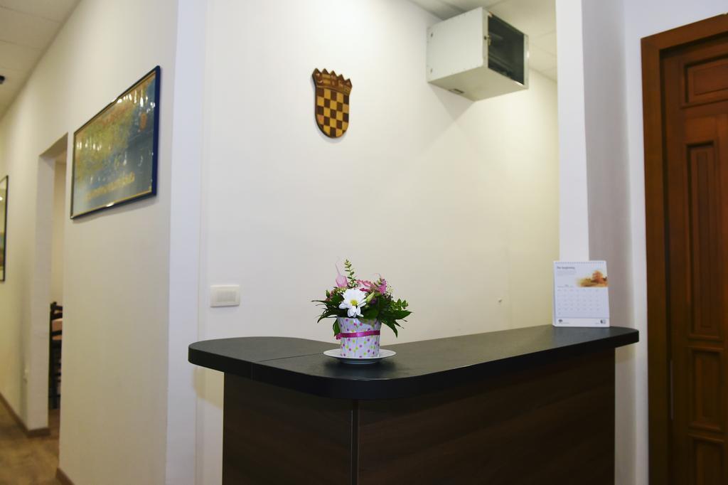 Riva Rooms Rijeka Exterior foto